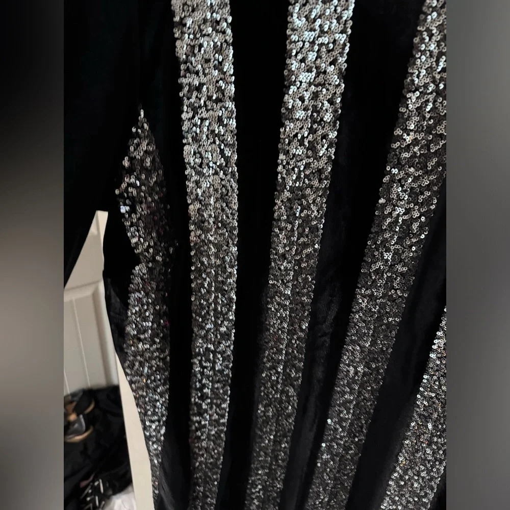 ELOQUII Plus Size- Velvet & Sequin Long Sleeve Bodycon Cocktail Dress- Size 24w - Picture 7 of 10